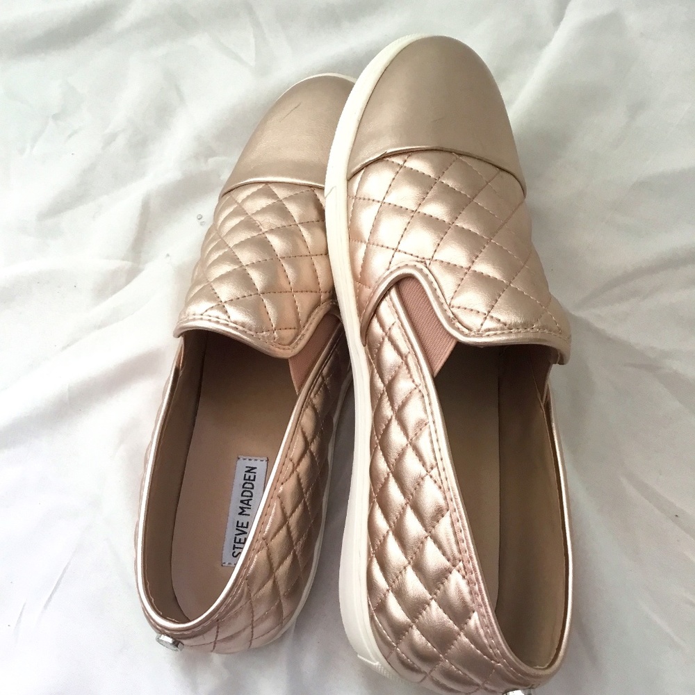 Steve Madden Womens Size 13 Rose Gold Metallic Sneakers